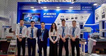 Đội ngũ nhân viên Accretech Việt Nam luôn sẵn sàng hỗ trợ khách hàng