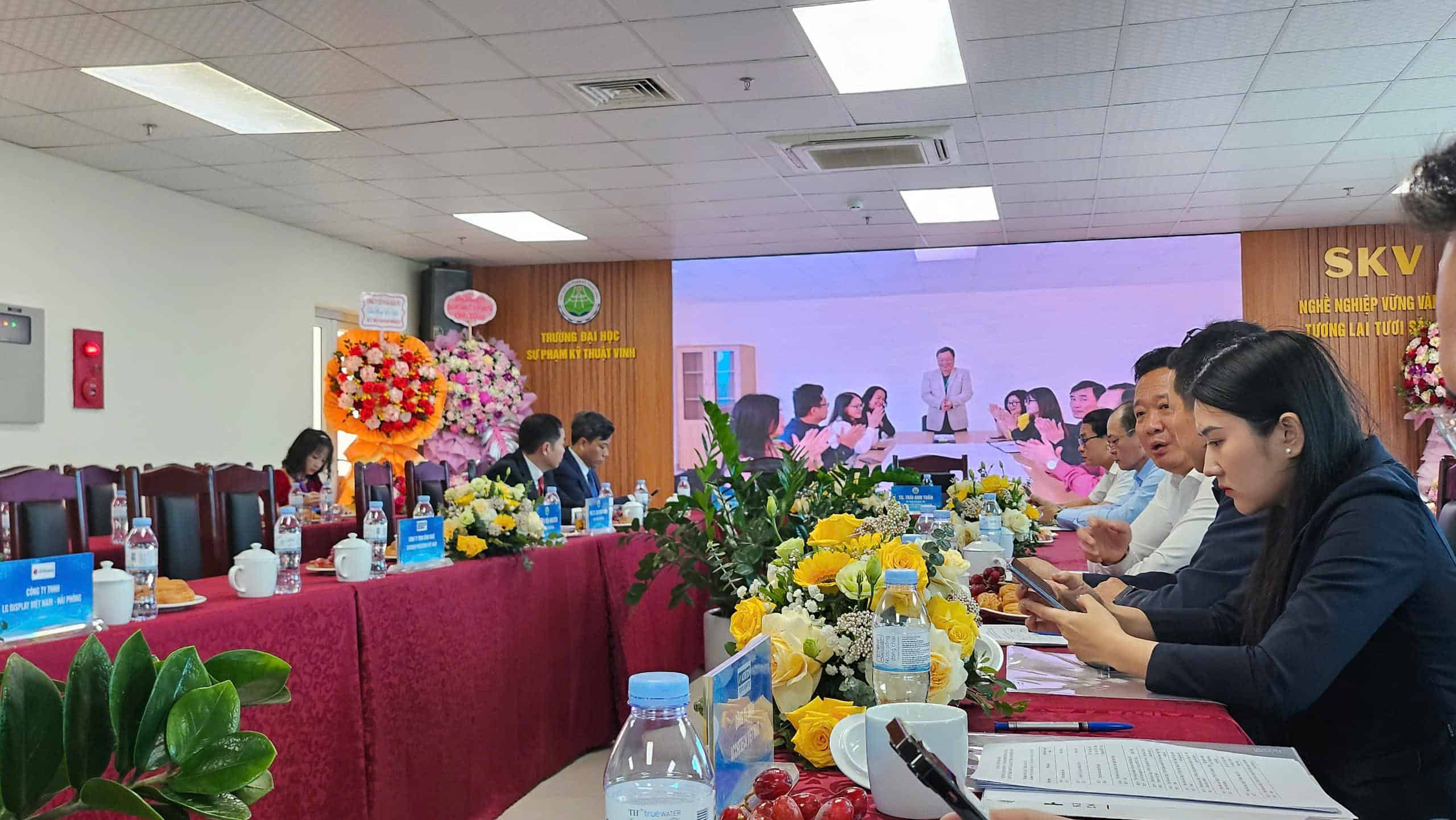 Các Doanh nghiệp đến tham dự Hội nghị