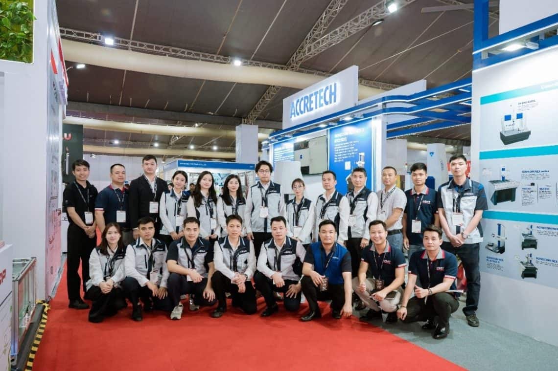 Tập thể Accretech Việt Nam tại triển lãm VIMF Hải Phòng 2026